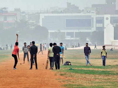 Bihar Weather : बिहार में ठंड और कोहरे के डबल टॉर्चर ने बढ़ाई मुश्किल, आम आदमी के साथ रेलवे पर भी पड़ी मौसम की मार