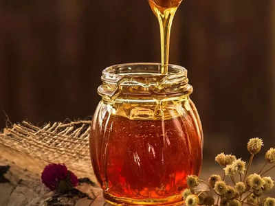 कफ, कोल्ड से बचने और हेल्दी बने रहने में मददगार है Pure Honey, जानें इनके अन्य फायदे