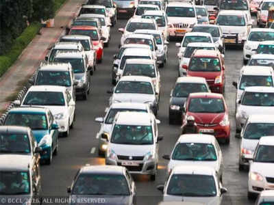 Automobile Sales: नवंबर में मारुति की बिक्री 10% गिरी, टाटा ने दर्ज किया 25% का उछाल