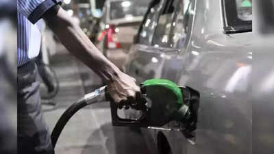 Petrol Price Delhi: पेट्रोल की कीमत घटाने पर बीजेपी ने कहा, हमारे संघर्ष के सामने दिल्ली सरकार को झुकना पड़ा