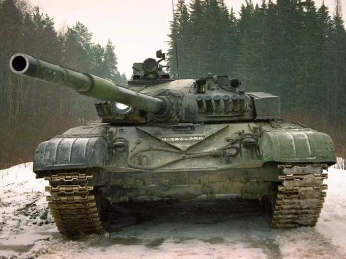 टी-72 टैंक के इन हथियारों  से डरती है दुनिया