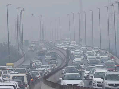Delhi Pollution: दिल्ली में ट्रांसपोर्ट बढ़ रहा प्रदूषण, लेकिन गाड़ियों पर सारी प्लानिंग हो रही है फेल