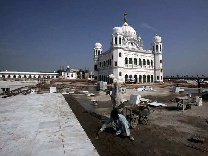 कॉरिडोर की नींव - ​foundation of the corridor laid