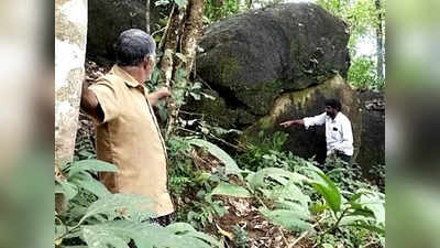 ഭീഷണിയായി കൂറ്റൻ പാറക്കൂട്ടം; പൊളിച്ചുനീക്കണമെന്ന് പ്രദേശവാസികൾ