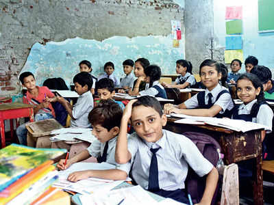 Gender Equality in School: १०० वर्ष जुन्या मुलींच्या या शाळेत मुलांनाही मिळणार प्रवेश