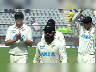 India Vs New Zealand: एजाज पटेल के एक पारी में 10 विकेट झटकने पर आर अश्निन ने खड़े होकर बजाई ताली