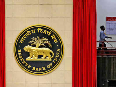 RBI Monetary Policy: ओमीक्रोन लेता जा रहा है भयानक रूप, जानिए ऐसे में ब्याज दरों को लेकर क्या फैसला कर सकता है रिजर्व बैंक!