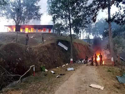 নাগাল্যান্ডের মনে জারি কার্ফু, সেনার বিরুদ্ধে মামলা পুলিশের