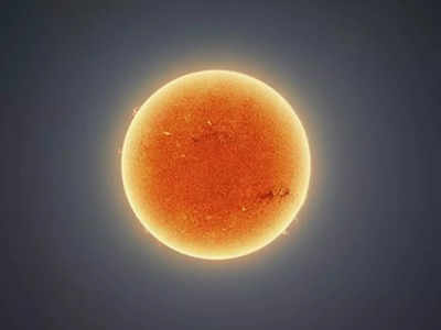 सूरज की सबसे साफ तस्‍वीर आई सामने, सतह पर दिख रहे काले धब्बों का रहस्य तो जानिए
