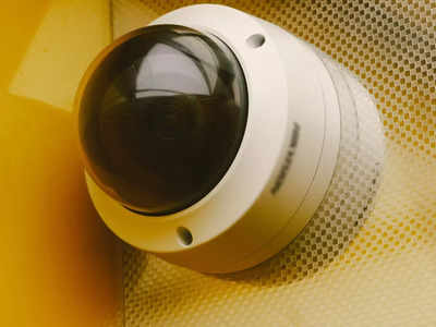 CCTV Camera for Home Security: चोरों की छुट्टी कर देंगे ये 4 होम कैमरे, कीमत 4,000 रुपये से भी कम