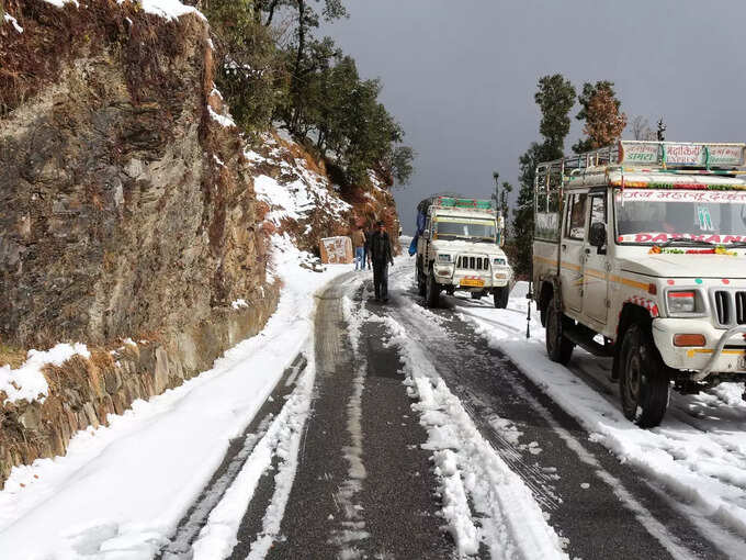 धनोल्टी - Dhanaulti in Hindi