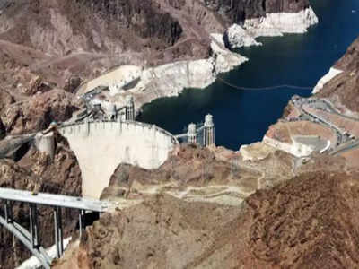 Hoover Dam: এই বাঁধের সামনে মাধ্যাকর্ষণ শক্তিও হার মানে!