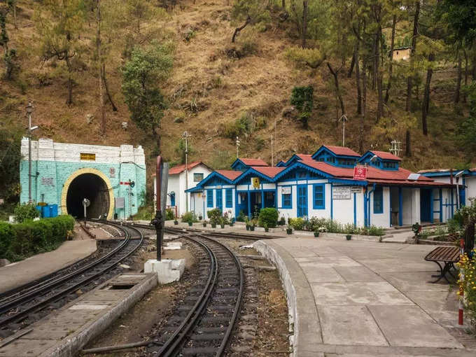 बरोग स्टेशन, हिमाचल प्रदेश - Barog Station, Himachal Pradesh in Hindi