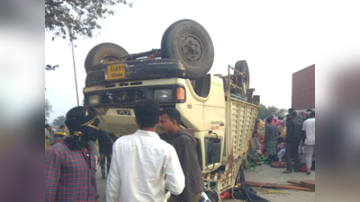 भीषण अपघात! चालकाला डुलकी लागल्याने गाडी उलटली, देवदर्शन परणारे ३८ भाविक जखमी