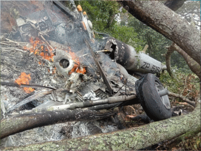 Bipin rawat: तमिलनाडु में सीडीएस बिपिन रावत का हेलिकॉप्टर क्रैश, देखें हादसे की दर्दनाक तस्वीरें