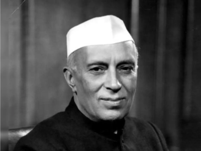 सत्ता की राजनीति के लिए नेहरू ने राजद्रोह का कानून थोपा, वरिष्ठ पत्रकार की किताब में बड़ा दावा