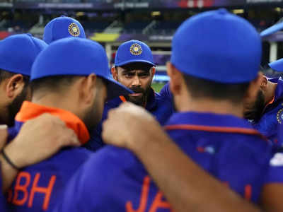 Virat Kohli Captaincy: विराट कोहली ने वनडे की कप्तानी छोड़ी या हटाया गया? जानिए मीटिंग की इनसाइड स्टोरी