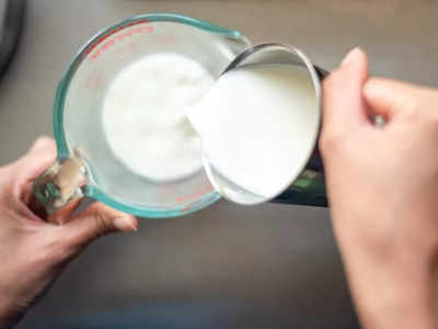 Preserve Milk : बचा हुआ दूध इतने घंटों के अंदर ही हो सकता है खराब, यूं स्‍टोर करने पर महीनों बना रहेगा fresh