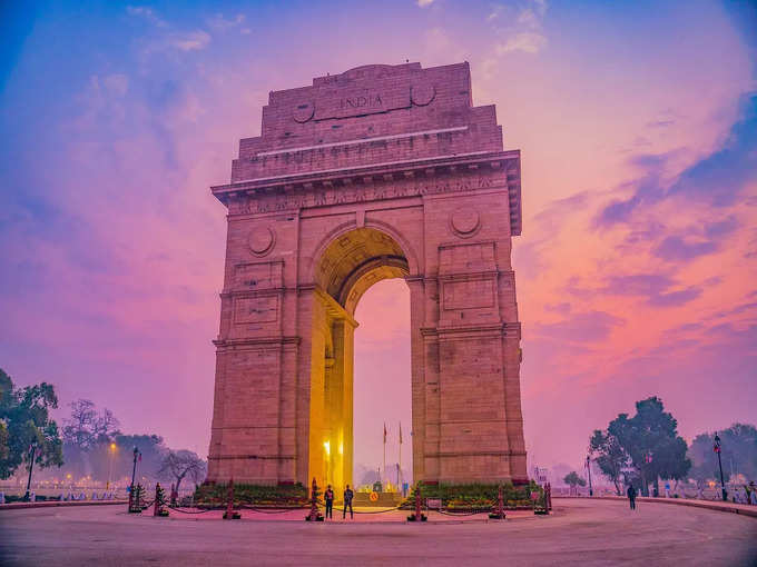 इंडिया गेट का खूबसूरत नजारा देखें - Majestic View of India Gate in Hindi