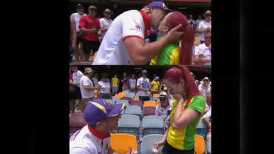 वीडियो: अंग्रेज ने किया ऑस्ट्रेलियाई लड़की को प्रपोज, बीच मैच में तालियों से गूंजा स्टेडियम