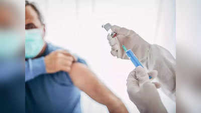 COVID-19 vaccination: लसीचा दुसरा डोस न घेणाऱ्यांवर निर्बंध लागू होण्याची शक्यता