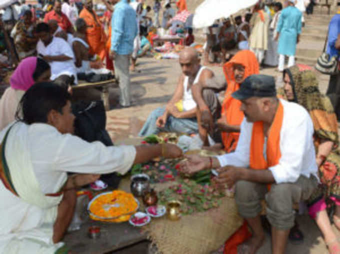 कहां कराएं पिंडदान पूजा