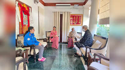 CDS Bipin Rawat News: शहीद जनरल बिपिन रावत के सास-ससुर से हैं टीएस सिंहदेव के पारिवारिक रिश्ते, दिल्ली में घर पर परिजनों से की मुलाकात