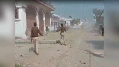 Vaishali News: चुनावी नतीजे के बाद दो पक्षों में मारपीट, पुलिस ने उपद्रवियों पर किया लाठी चार्ज.. जानिए मामला
