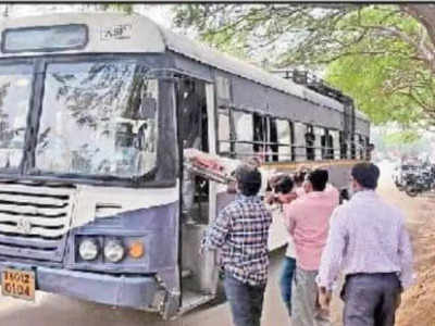 ஓடும் பஸ்சில் பிறந்த குழந்தைகளுக்கு வாழ்க்கை முழுவதும் இலவசமாக பயணிக்க பாஸ்..