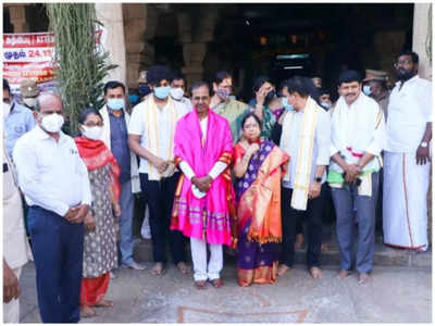 KCR TamilNadu Tour: రంగనాథస్వామిని దర్శించుకున్న సీఎం.. కీలక భేటీకి ఏర్పాట్లు!