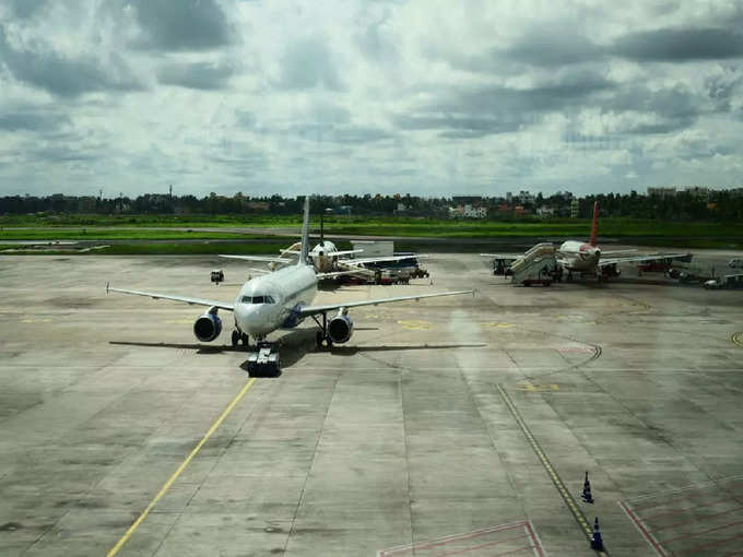 नेताजी सुभाष चंद्र बोस अंतरराष्ट्रीय हवाई अड्डा - Netaji Subhas Chandra Bose International Airport in Hindi