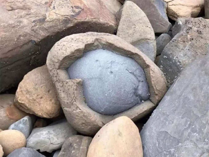 कैसा लगा पत्थर?