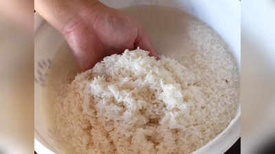 Rice adulteration: चावल में की जा रही है धड़ल्ले से मिलावट,  FSSAI ने सिखाया इस ट्रिक से कैसे लगाएं असली-नकली की पहचान