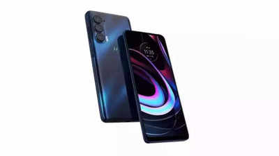 Motorola Smartphone: Motorola च्या ‘या’ हँडसेटचा धुमाकूळ, ३ मिनिटात १२० कोटींच्या फोन्सची विक्री