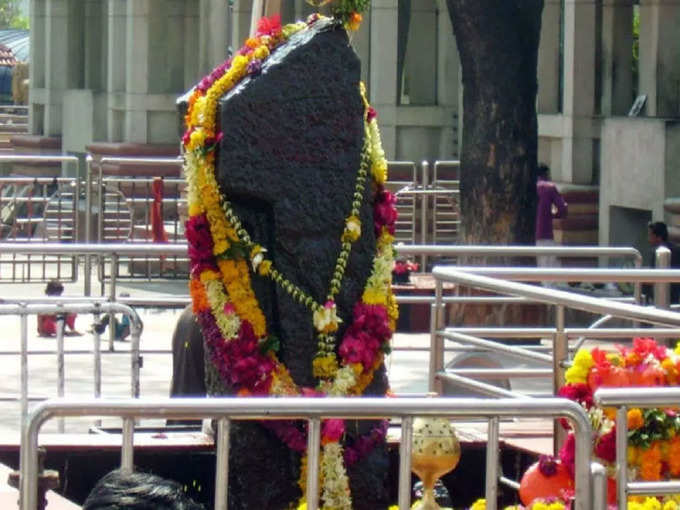 शनि शिंगणापुर, महाराष्ट्र - Shani Shingnapur, Maharashtra in Hindi