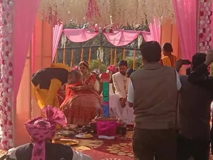 पचमढ़ी में पारंपरिक तरीके से हुई शादी