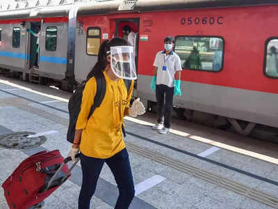 Indian Railway News: महिला यात्रियों के लिए बड़ी खुशखबरी, लंबी दूरी की ट्रेनों में रिजर्व रहेगी बर्थ