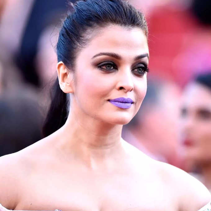 aishwarya rai cannes purple lipstick
