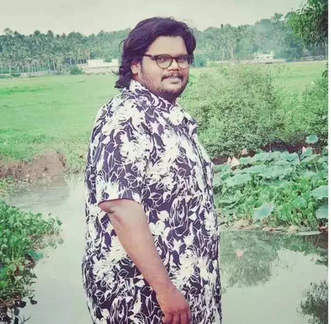 പാട്ടിഷ്ടമാണ്