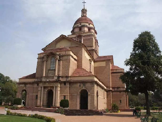 कैथेड्रल चर्च ऑफ द रिडेम्पशन - Cathedral Church of the Redemption in Delhi in Hindi