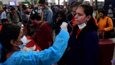Delhi Omicron Update: 3 नए मरीज, ओमीक्रोन के 57 केस के साथ देश में दिल्ली टॉप