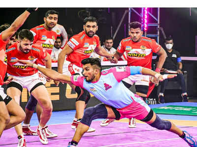 PKL 2021: గుజరాత్ జెయింట్స్ బోణి.. చివర్లో చేతులెత్తేసిన జైపూర్