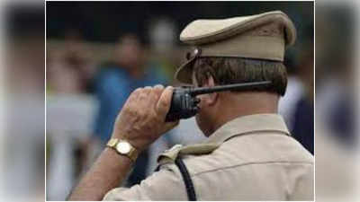 Noida News: पुलिस का लाल कार्ड रोकेगा चुनाव में गड़बड़ी, 5000 से अधिक अपराधी किए चिह्नित