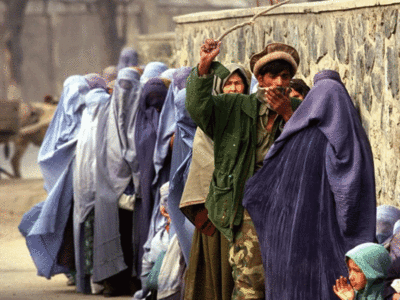 प्रवासासाठी महिलांना हिजाब - पुरुषाची सोबत अनिवार्य; तालिबानी फर्मान