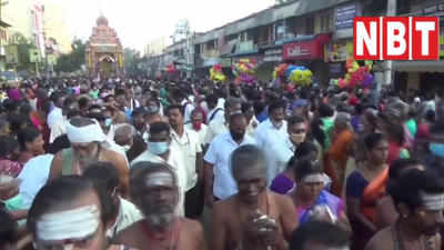 तमिलनाडु के मीनाक्षी मंदिर में हुआ अष्टमी कार फेस्टिवल, कोरोना नियमों की उड़ीं धज्जियां