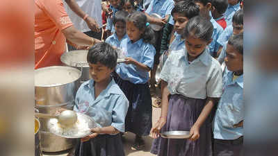 మధ్యాహ్నం భోజనంలో బల్లి.. ఓ స్కూల్‌లోని 80 మంది విద్యార్థులకు అస్వస్థత