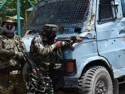 Jammu Kashmir News: दक्षिण कश्मीर में पाकिस्तानी जैश कमांडर समेत 6 आतंकी ढेर, 1 जवान भी शहीद