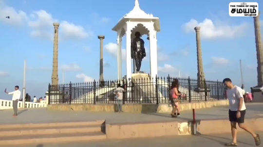 ஓமைக்ரான் பயமா? புத்தாண்டை கொண்டாட புதுச்சேரியில் குவித்த கூட்டம்..