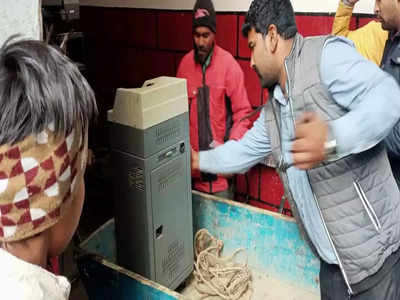 Kannauj News: ठेले पर पहुंच गई नोट गिनने वाली मशीन, इत्र कारोबारी याकूब के घर में भी दबे हैं पैसे?