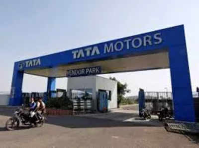 Tata Motors share price: साल के पहले कारोबारी दिन 4% उछला टाटा मोटर्स का शेयर, जानिए क्या रही वजह